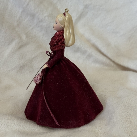 2002 Hallmark Keepsake Ornament Celebration Barbie with Box – Collector’s Series - Picture 8 of 12
